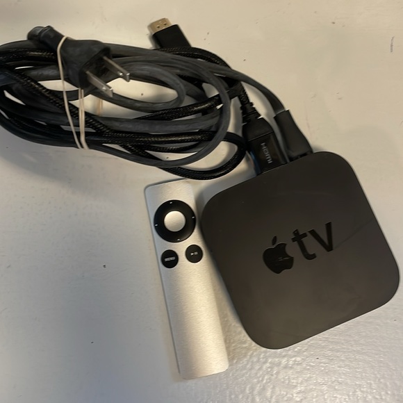 Apple TV - Picture 3 of 4
